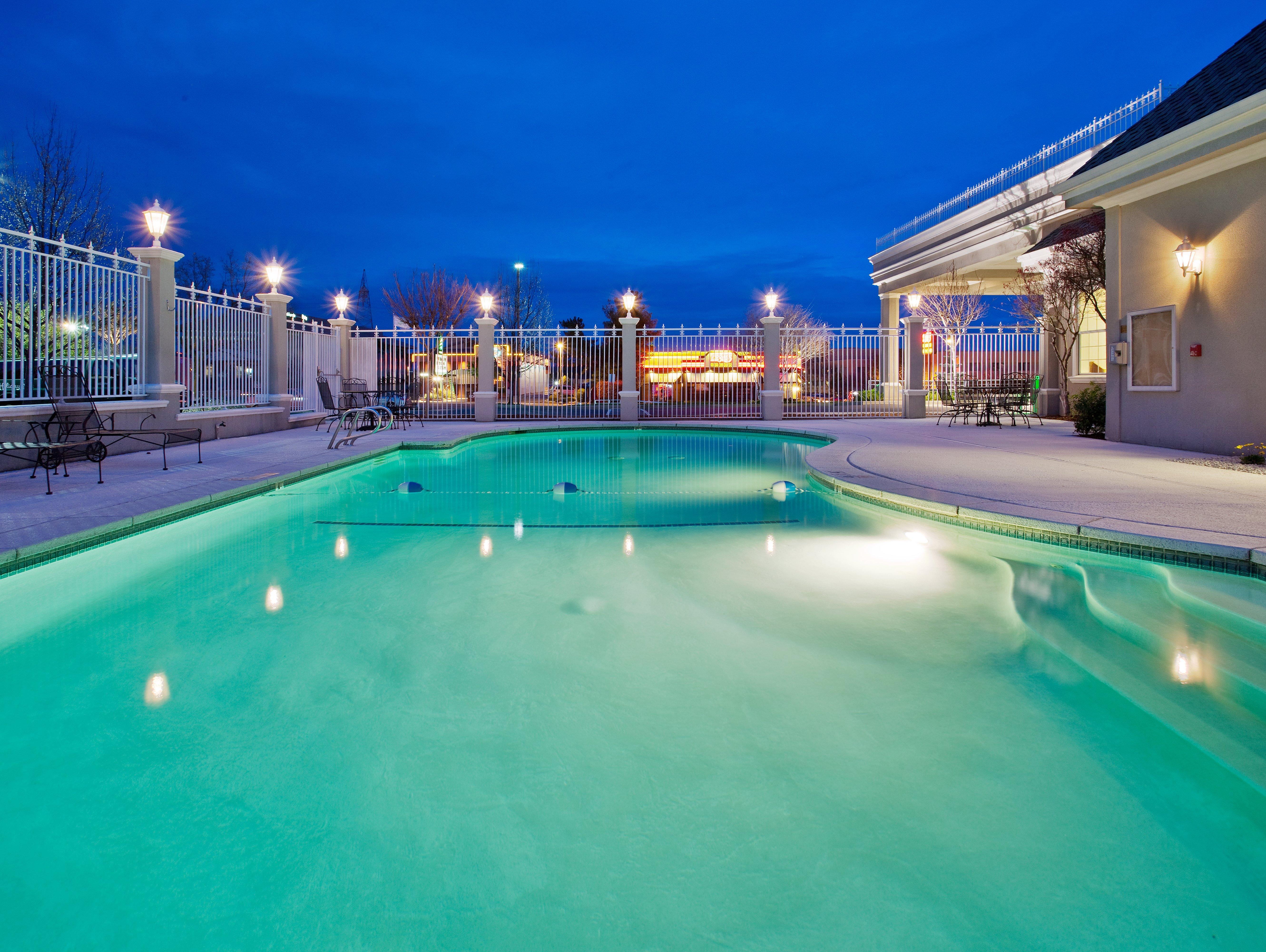 Holiday Inn Redding By Ihg Eksteriør billede